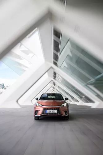 Lexus LBX