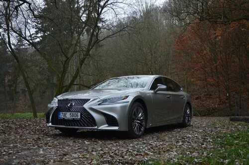 Lexus LS